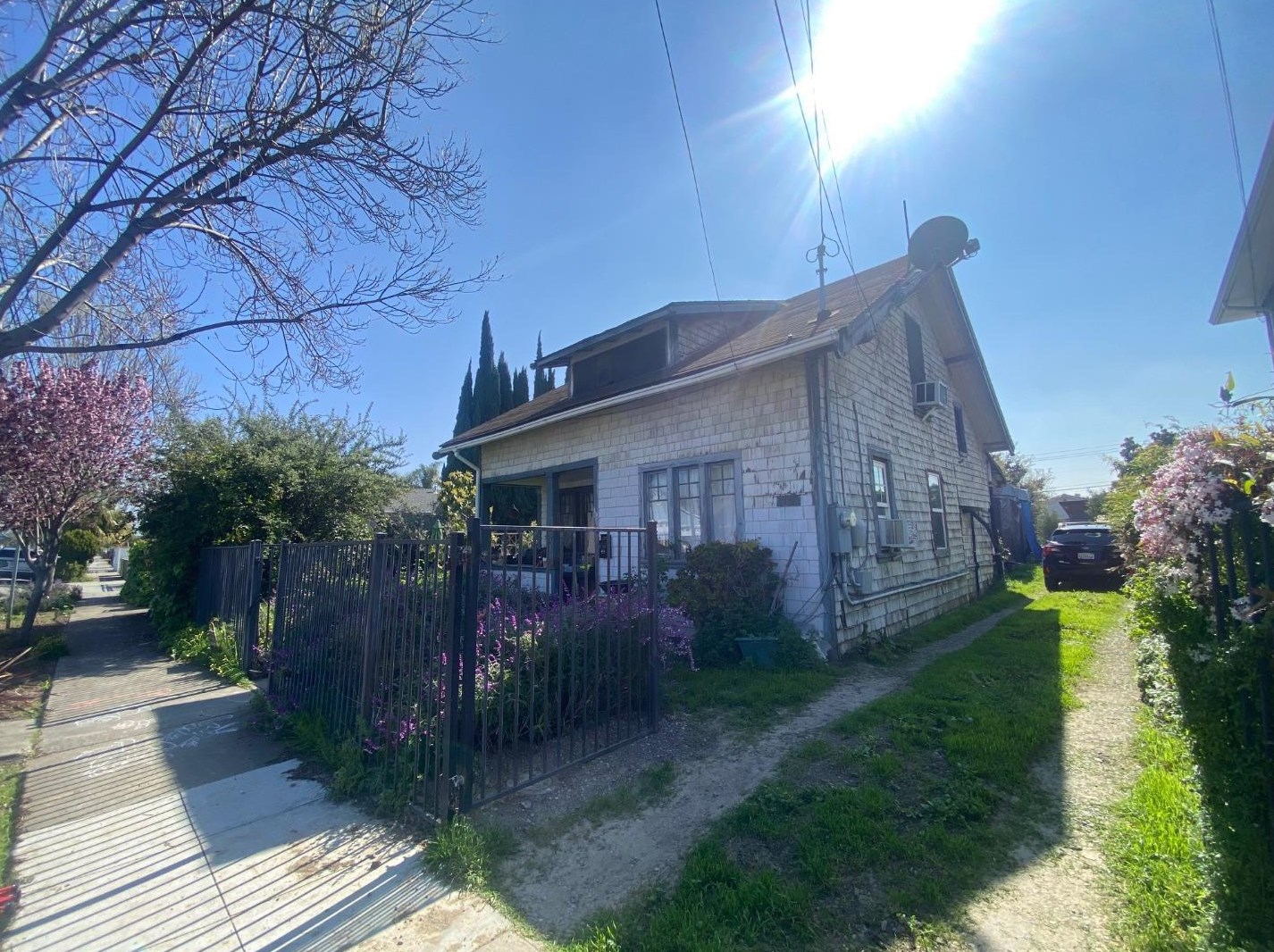 1538 San Fernando St, San Jose, CA 95116-2419