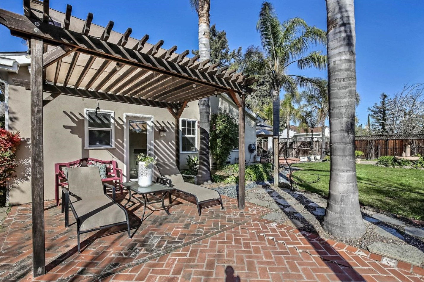 18830 Devon Ave, Saratoga CA  95070-4606 exterior