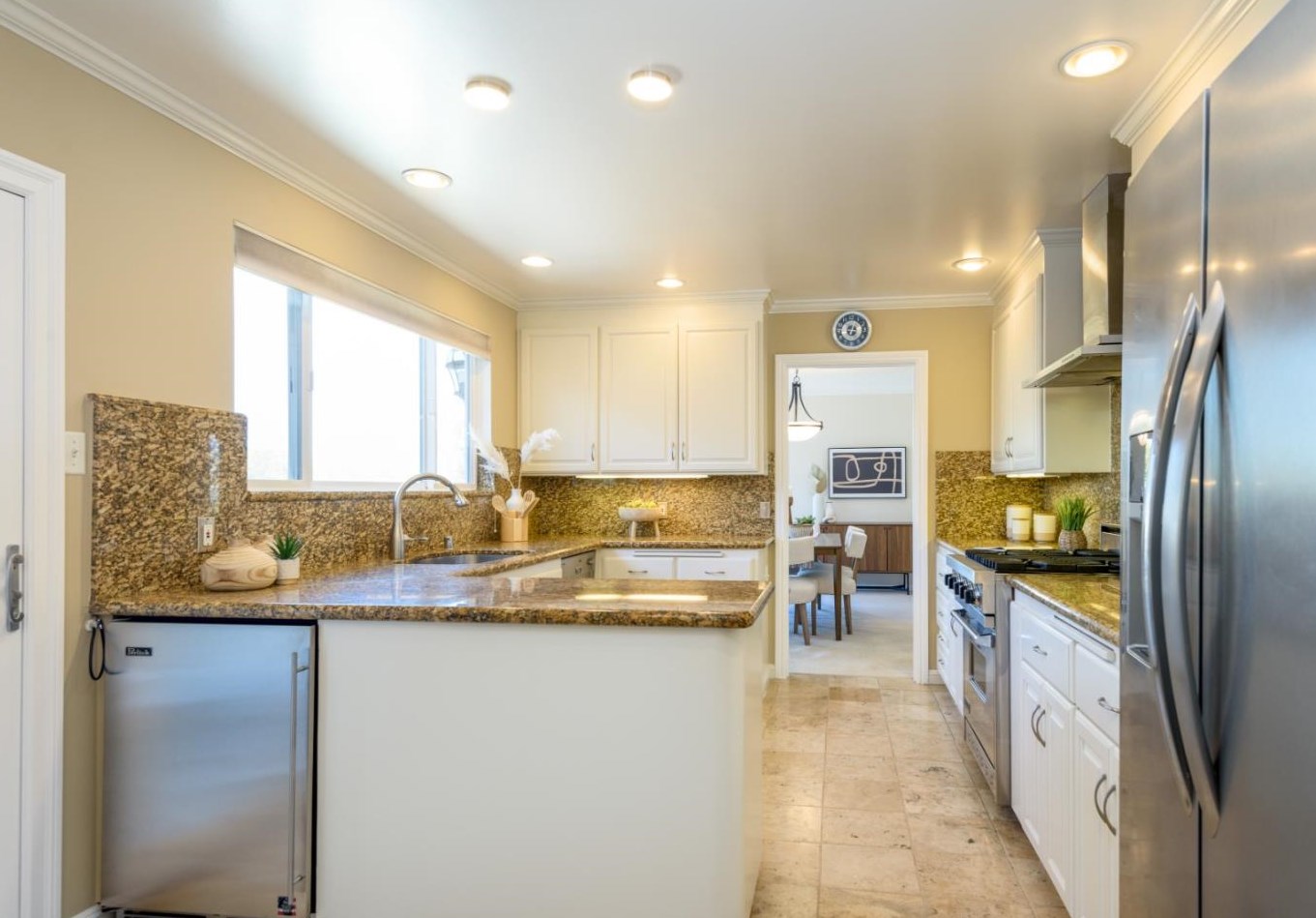 372 Virginia Ave, San Mateo CA  94402-2262 exterior