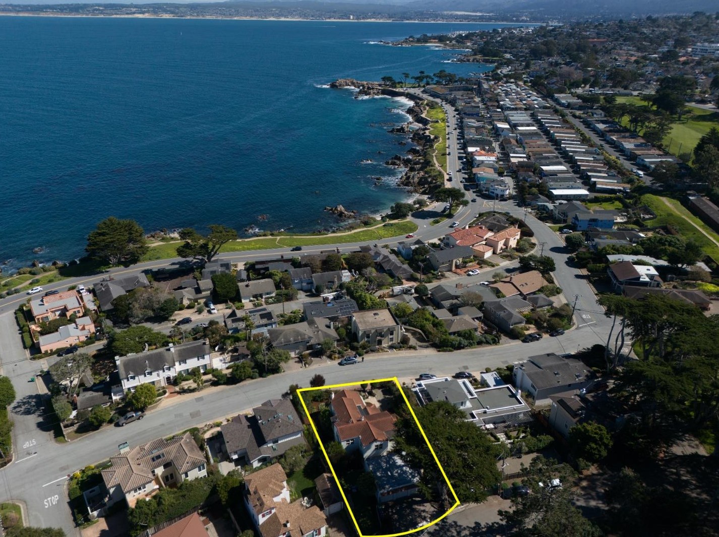 871 Del Monte Blvd, Del Monte Park, CA 93950-2215