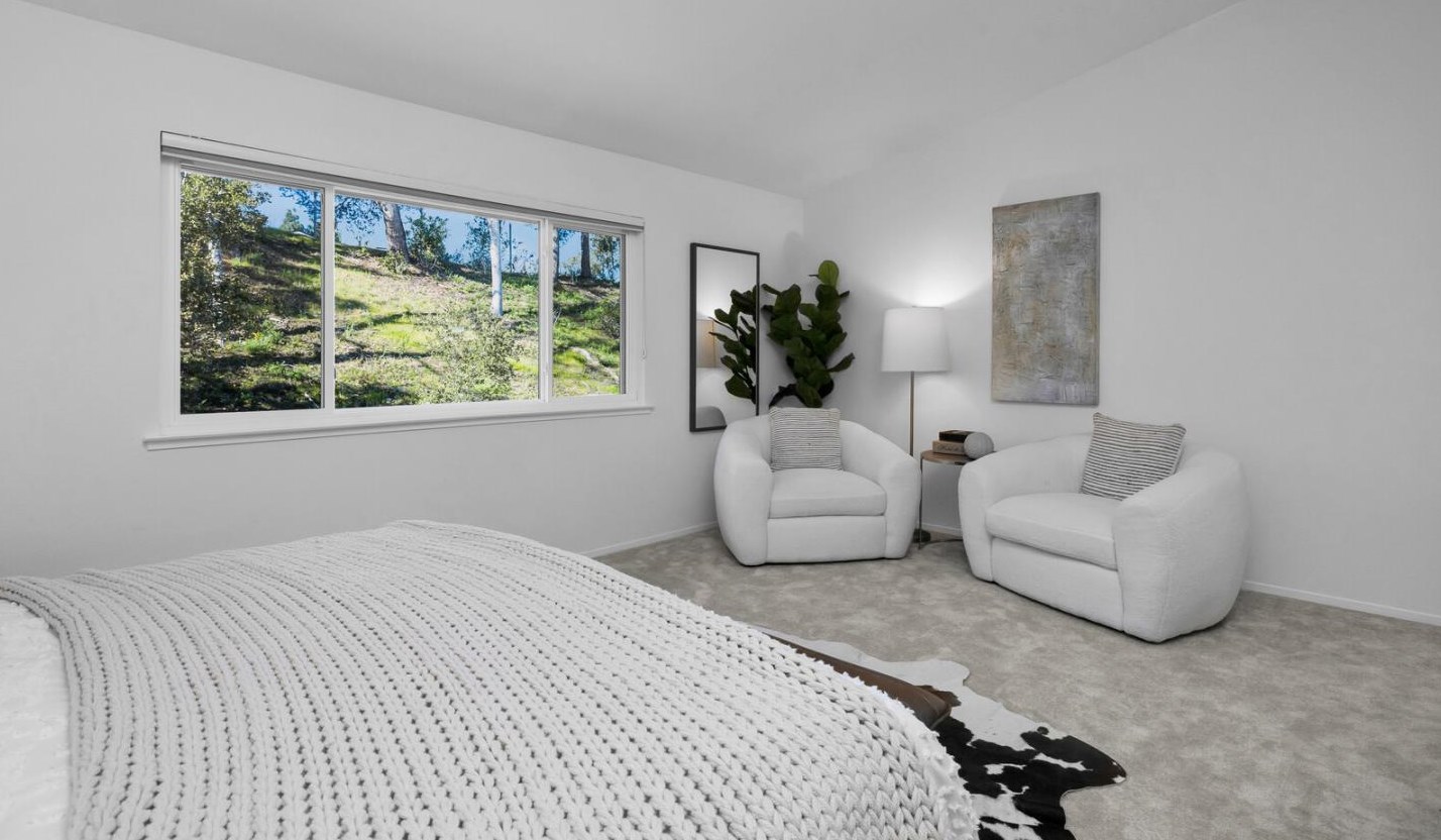 1850 Parkwood Dr, San Mateo CA  94403-3958 exterior