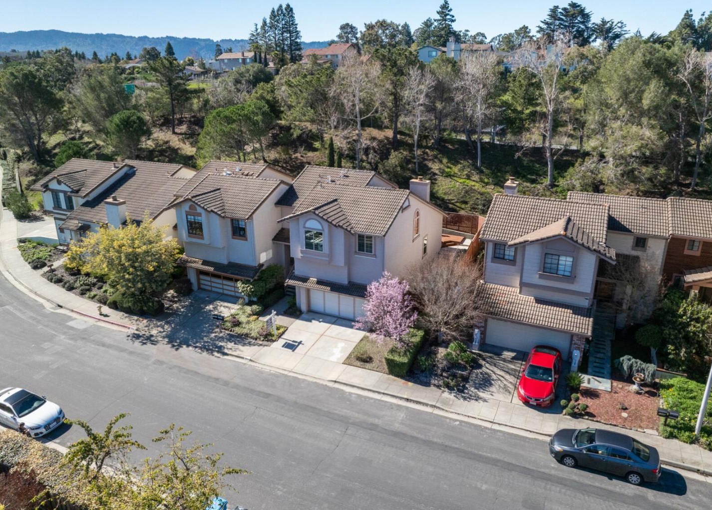 1850 Parkwood Dr, San Mateo CA  94403-3958 exterior
