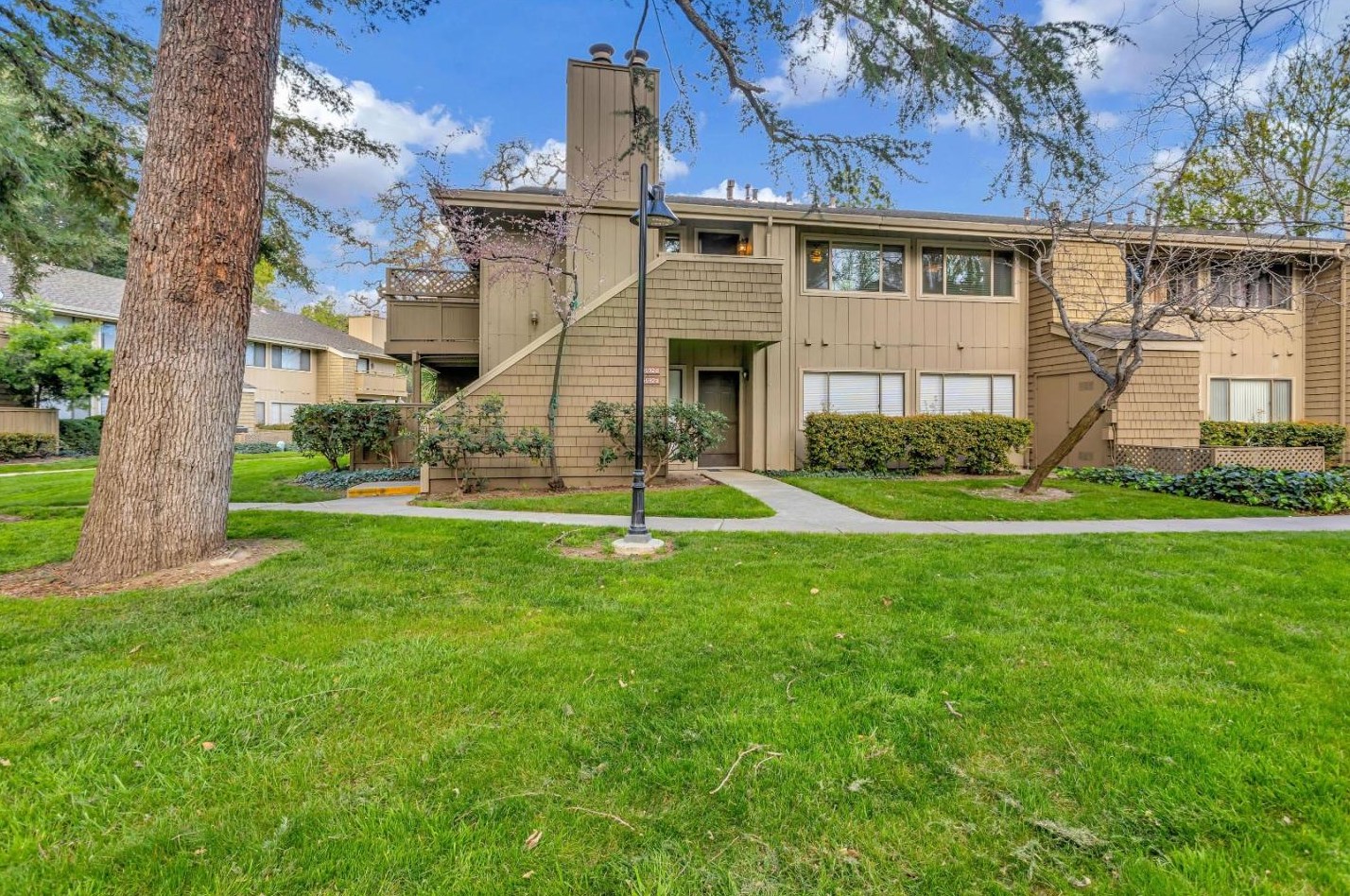 5692 Makati Cir E, San Jose, CA 95123