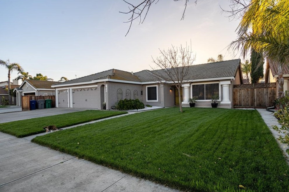 1639 Fir Dr, Los Banos, CA 93635