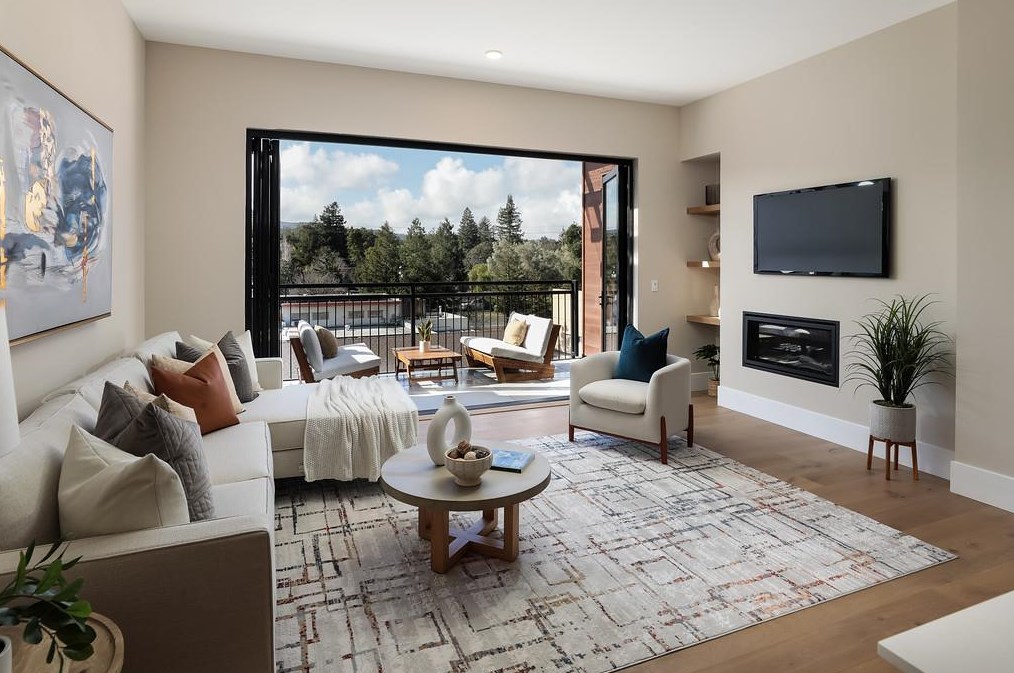 389 First St 30, Los Altos, CA 94022