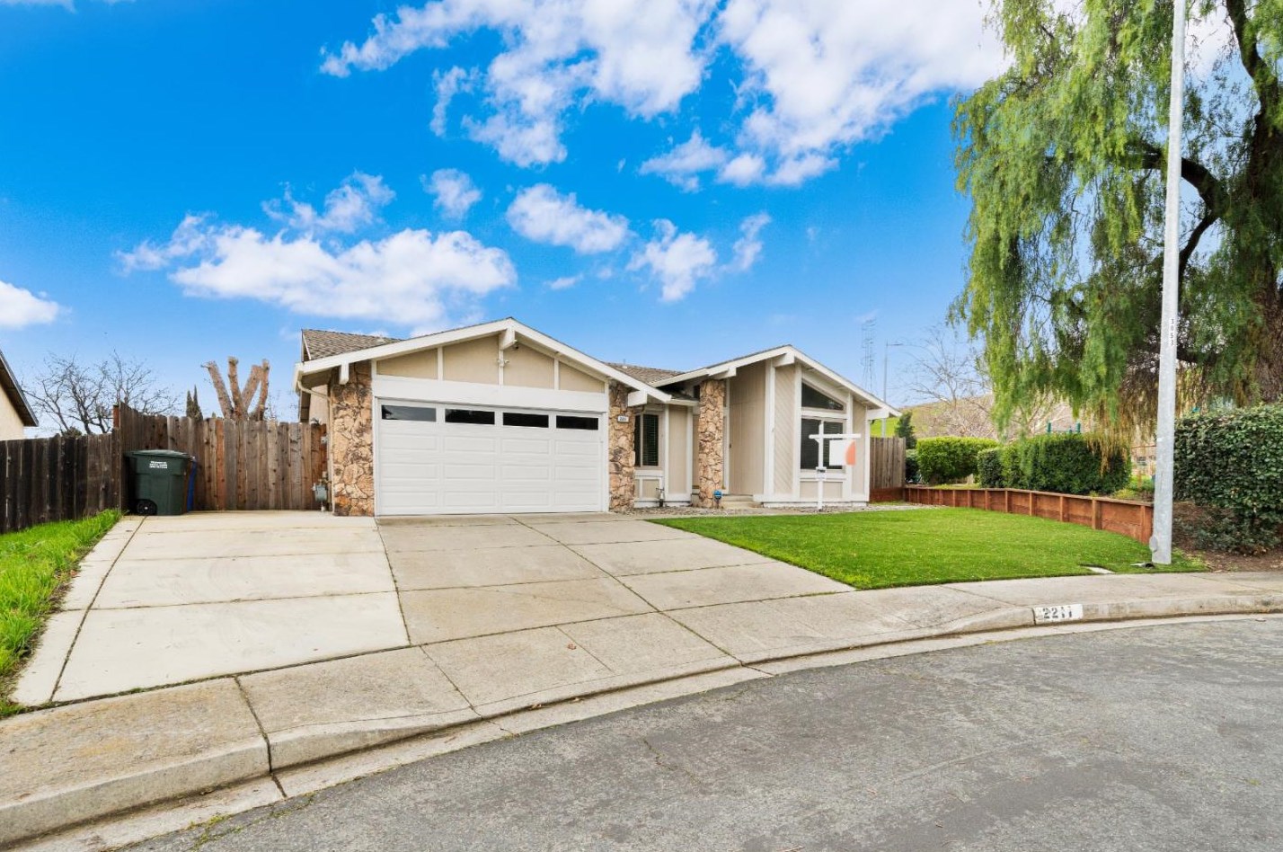 2211 Zennia Ct, West Pittsburg, CA 94565