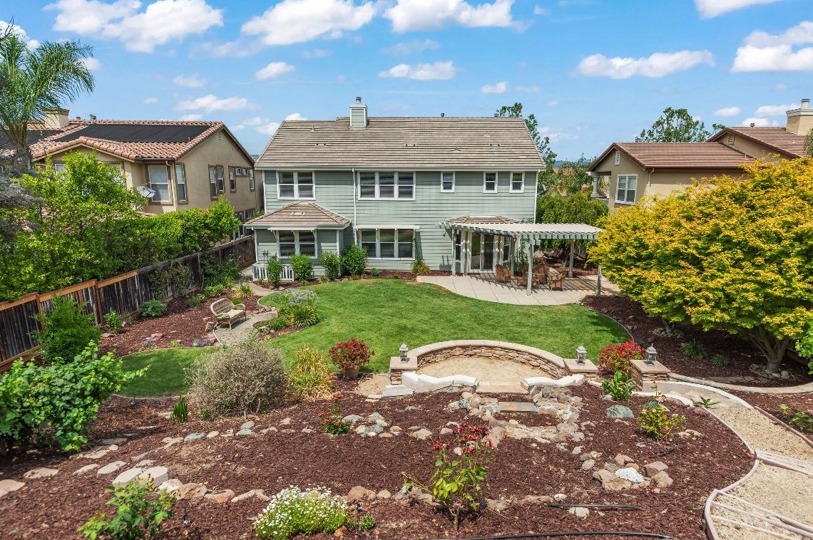 7145 Lahinch Dr, Gilroy CA  95020-3058 exterior