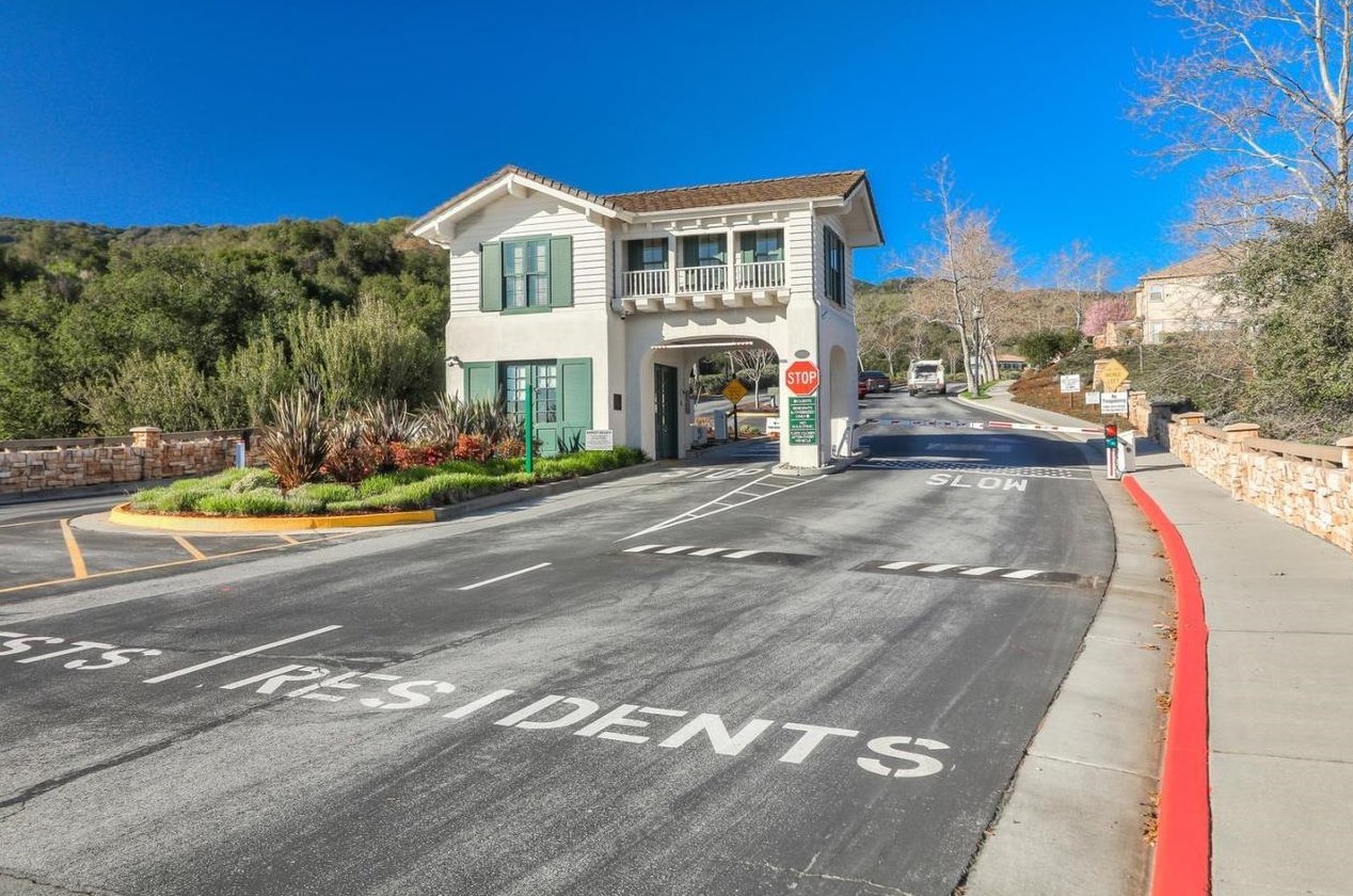 7145 Lahinch Dr, Gilroy CA  95020-3058 exterior