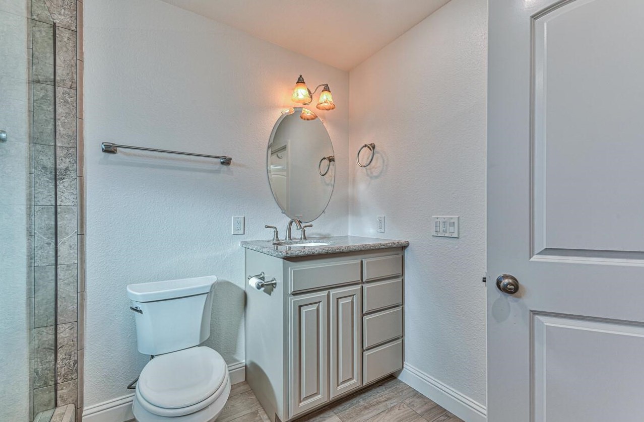 29 Nacional St, Salinas CA  93901-1322 exterior