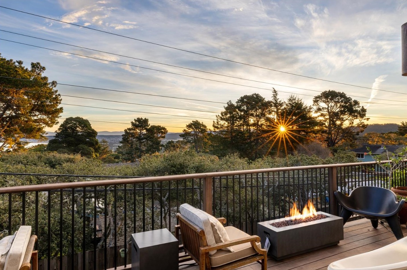 700 Fernwood Ave, Monterey, CA 93940