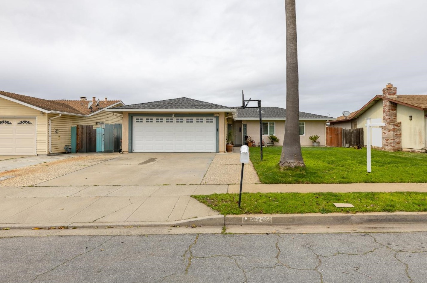 1755 Cascade Ct, Salinas, CA 93906