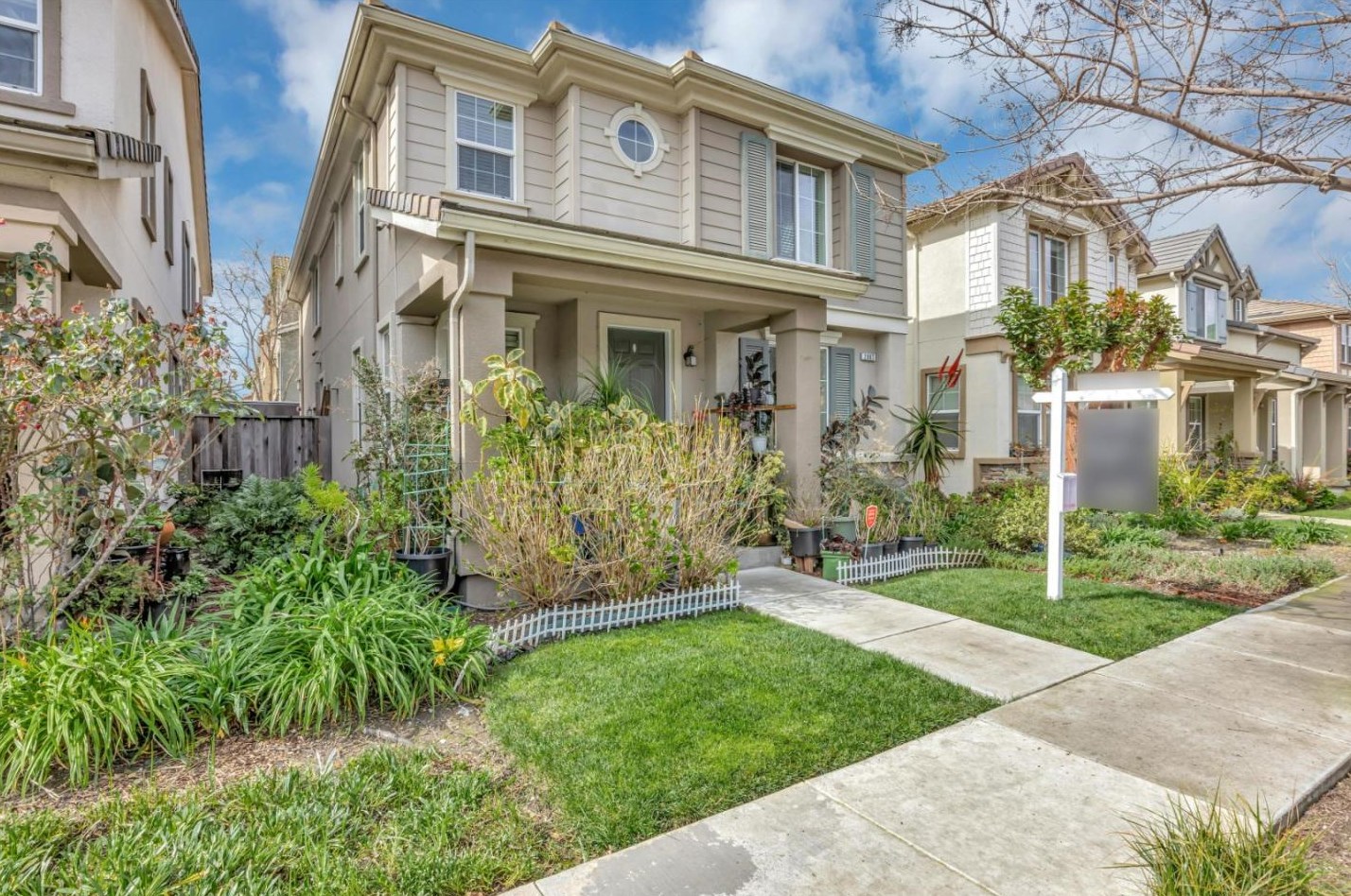 2007 Parkhurst St, Hayward, CA 94541-6674