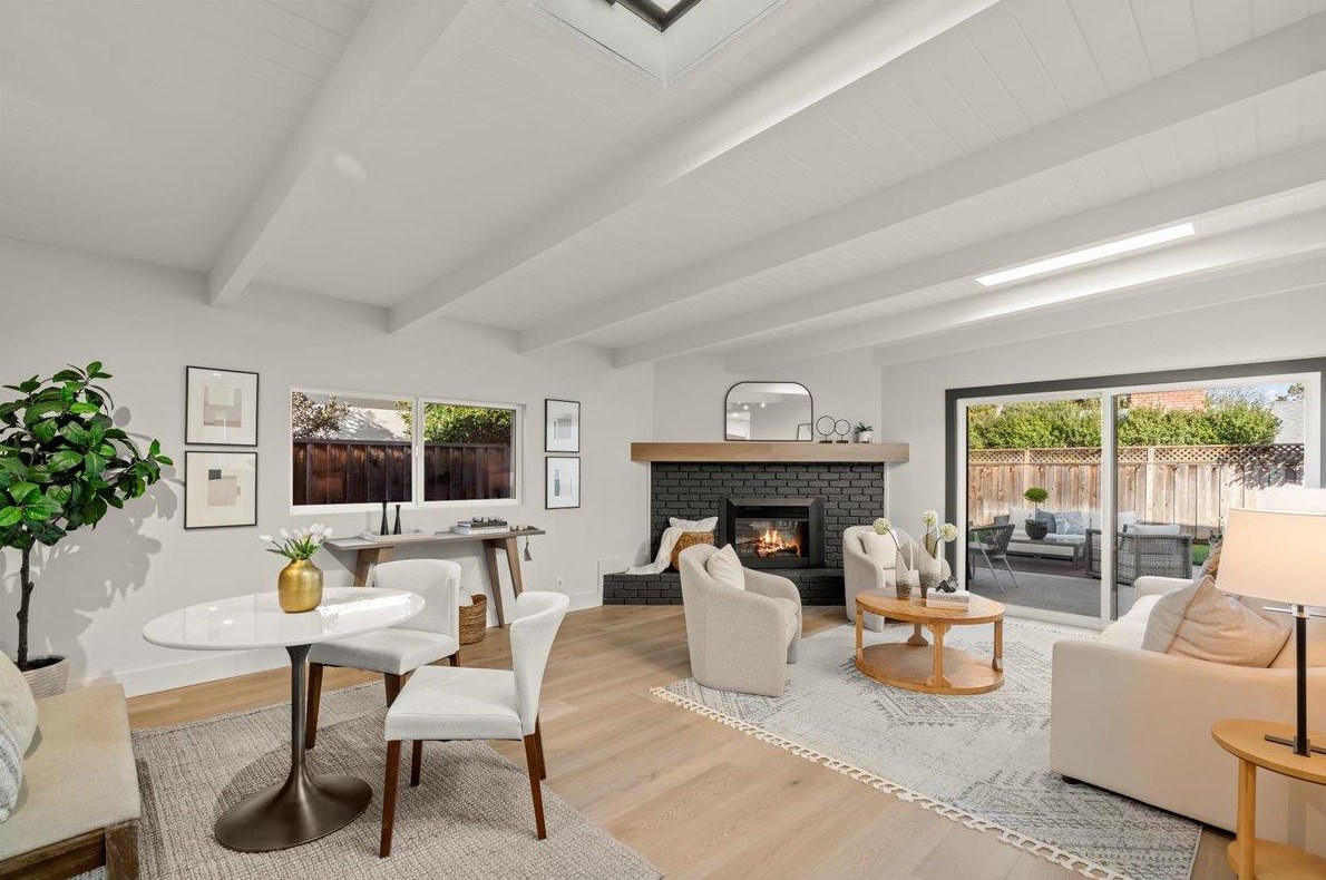 760 Peach Ave, Sunnyvale CA  94087-1147 exterior