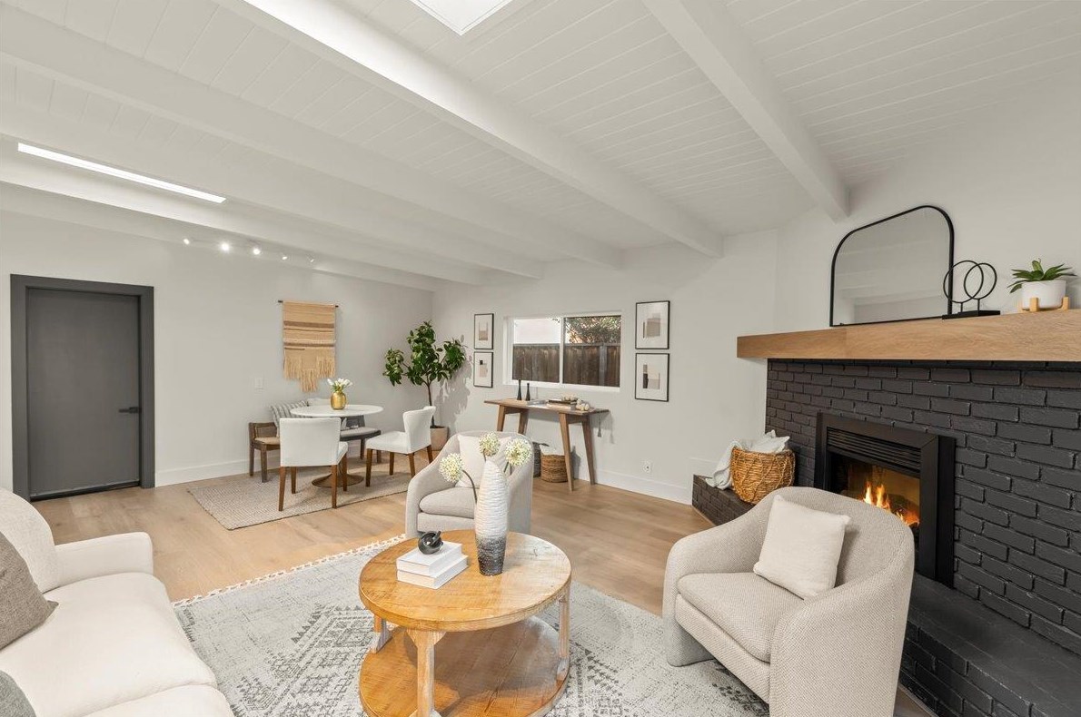 760 Peach Ave, Sunnyvale CA  94087-1147 exterior