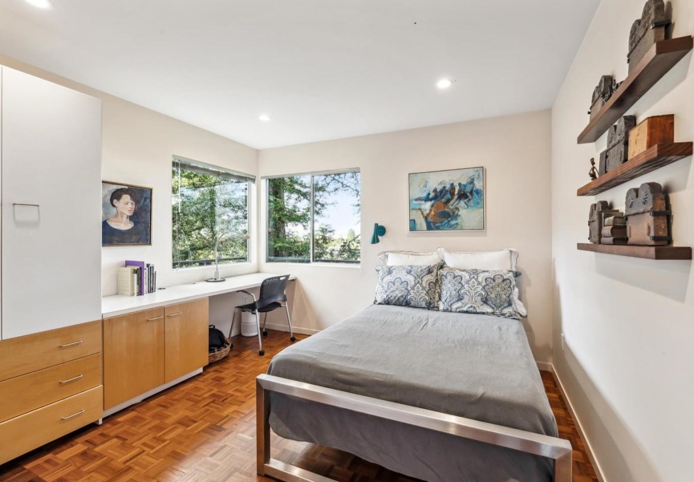840 Lathrop Dr, Palo Alto CA  94305-1053 exterior