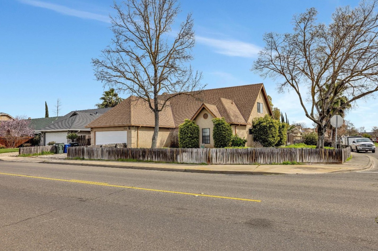 1324 Moffett Rd, Modesto, CA 95351