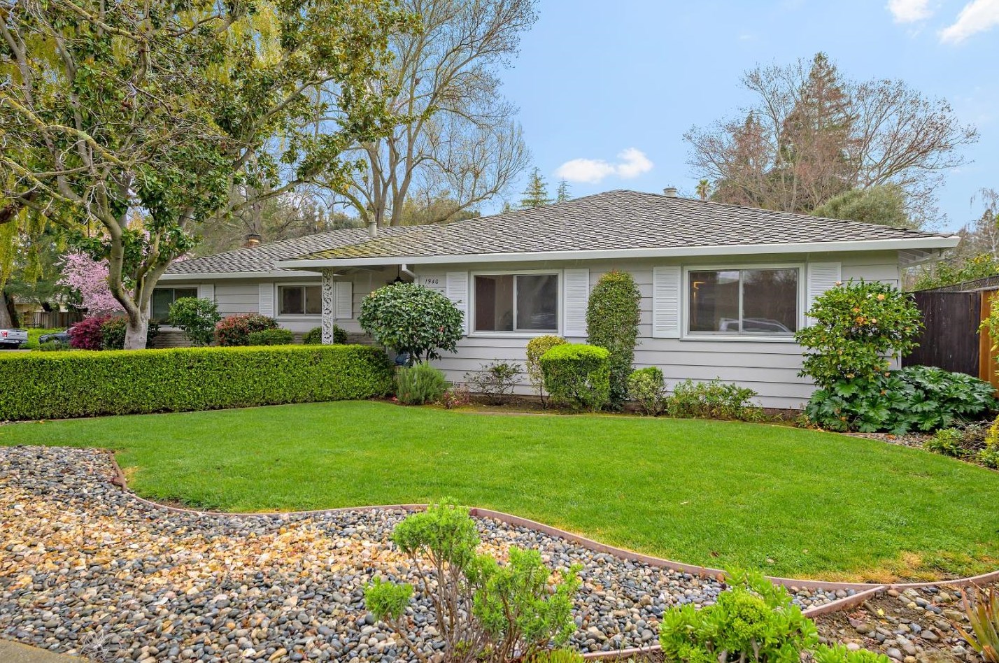 1940 Deodara Dr, Los Altos, CA 94024