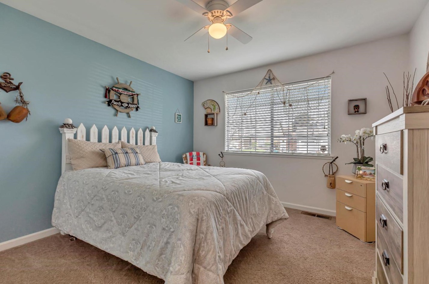 381 Tina Dr, Hollister CA  95023-7010 exterior