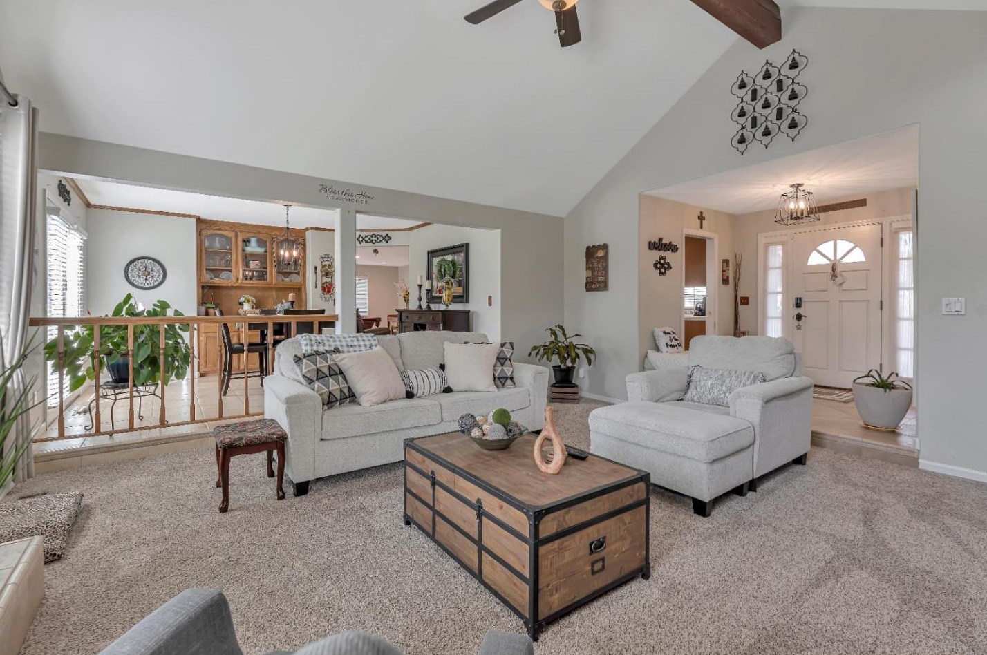 381 Tina Dr, Hollister CA  95023-7010 exterior
