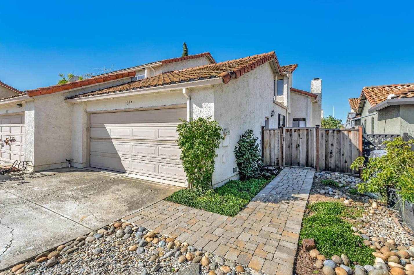 1027 Matterhorn Ct, Milpitas, CA 95035-6929