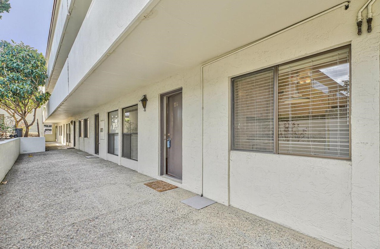 500 Glenwood Cir 114, Monterey, CA 93940