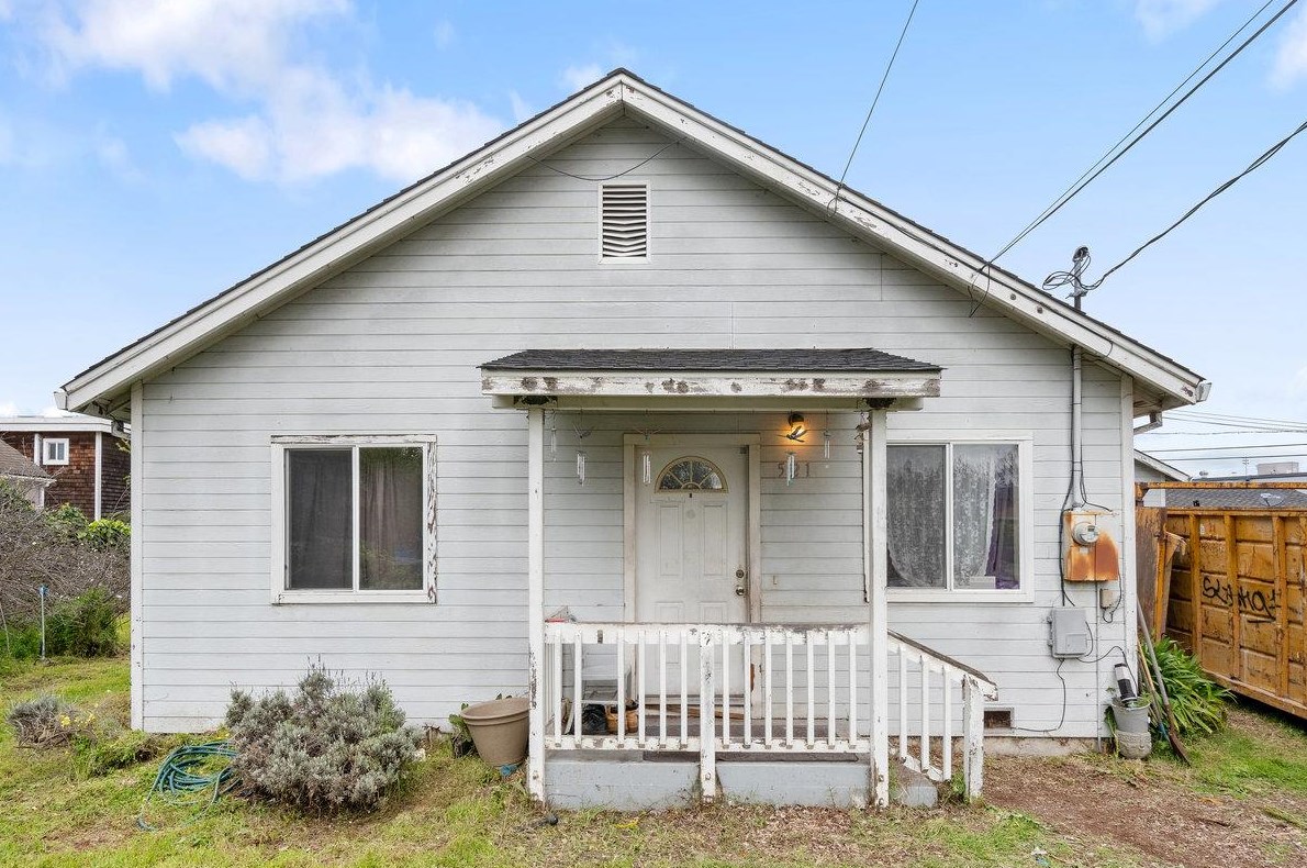521 Third Ave, Redwood City, CA 94063
