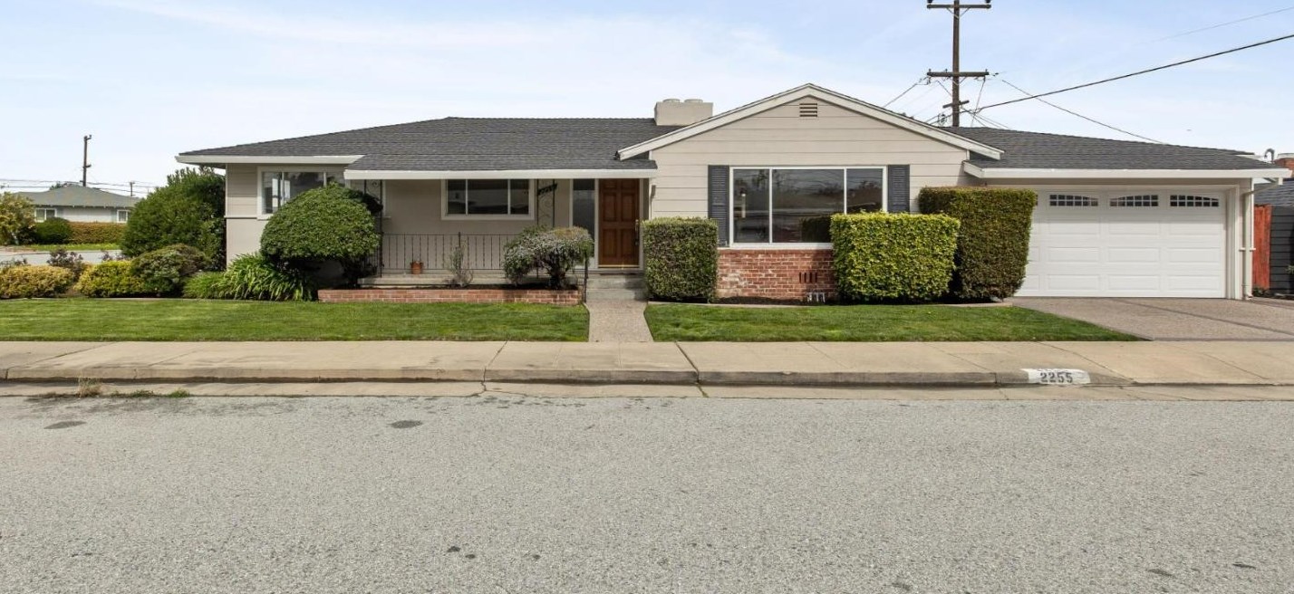 2255 Kent St, San Mateo, CA 94403-1551