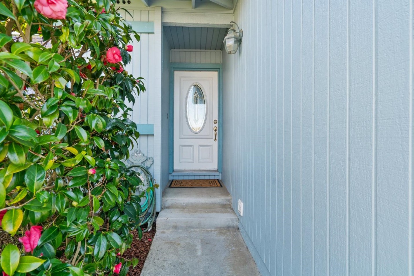 708 Almond Dr, Watsonville, CA 95076-3608