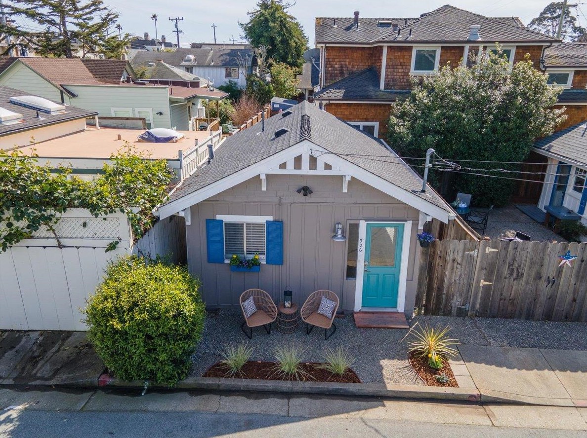 306 Doane St, Santa Cruz, CA 95062