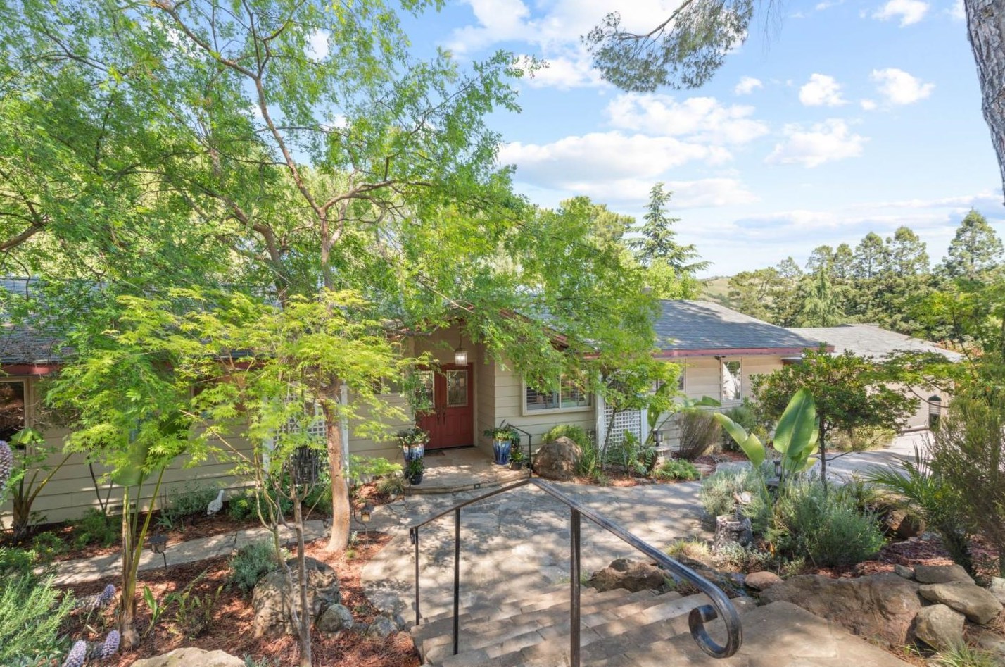 17490 Blue Jay Dr, Morgan Hill, CA 95037-6405