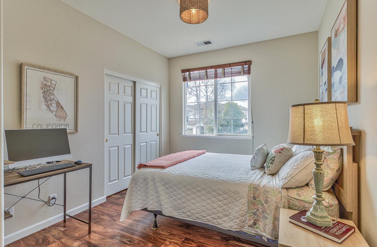 4380 Peninsula Point Dr, Seaside CA  93955-6527 exterior