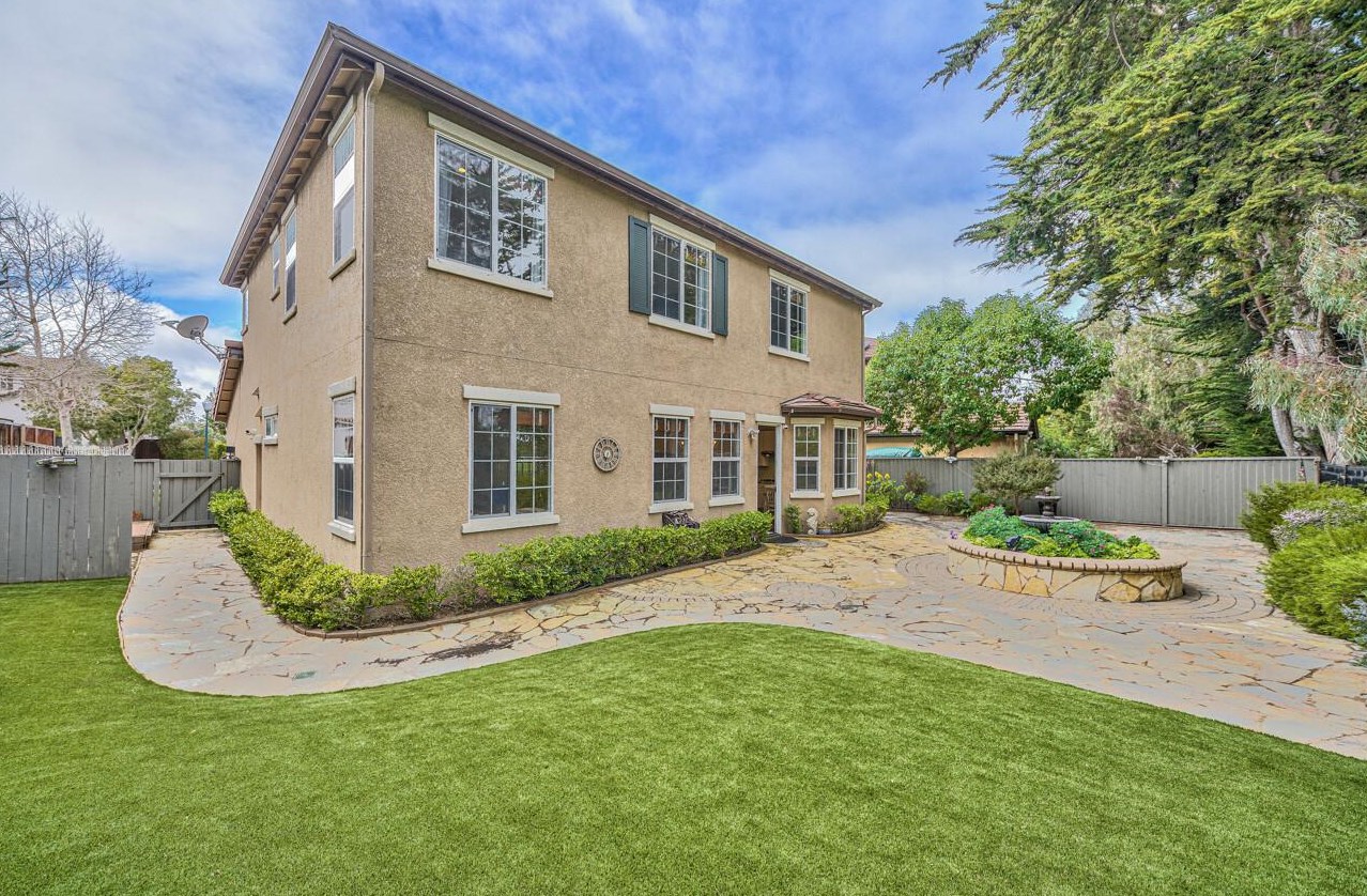 4380 Peninsula Point Dr, Seaside CA  93955-6527 exterior