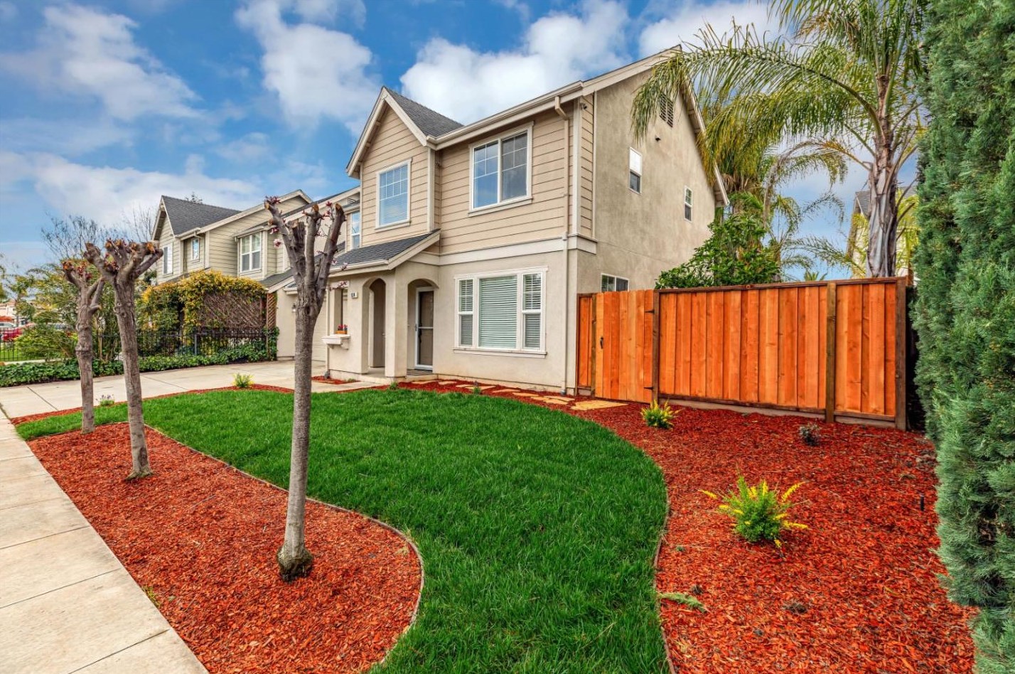 934 Sorrento Ct, Gilroy, CA 95020-3228