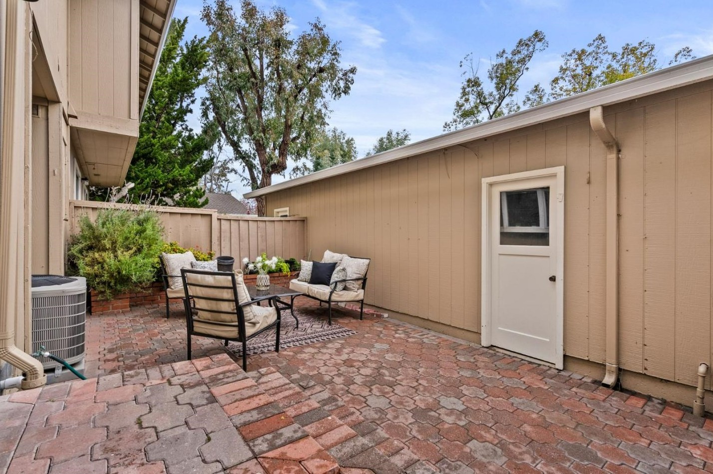 10047 Spanish Oak Ct, Cupertino CA  exterior
