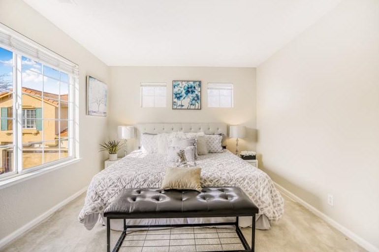 15358 Snowy Plover Ct, San Leandro CA  94579-2758 exterior