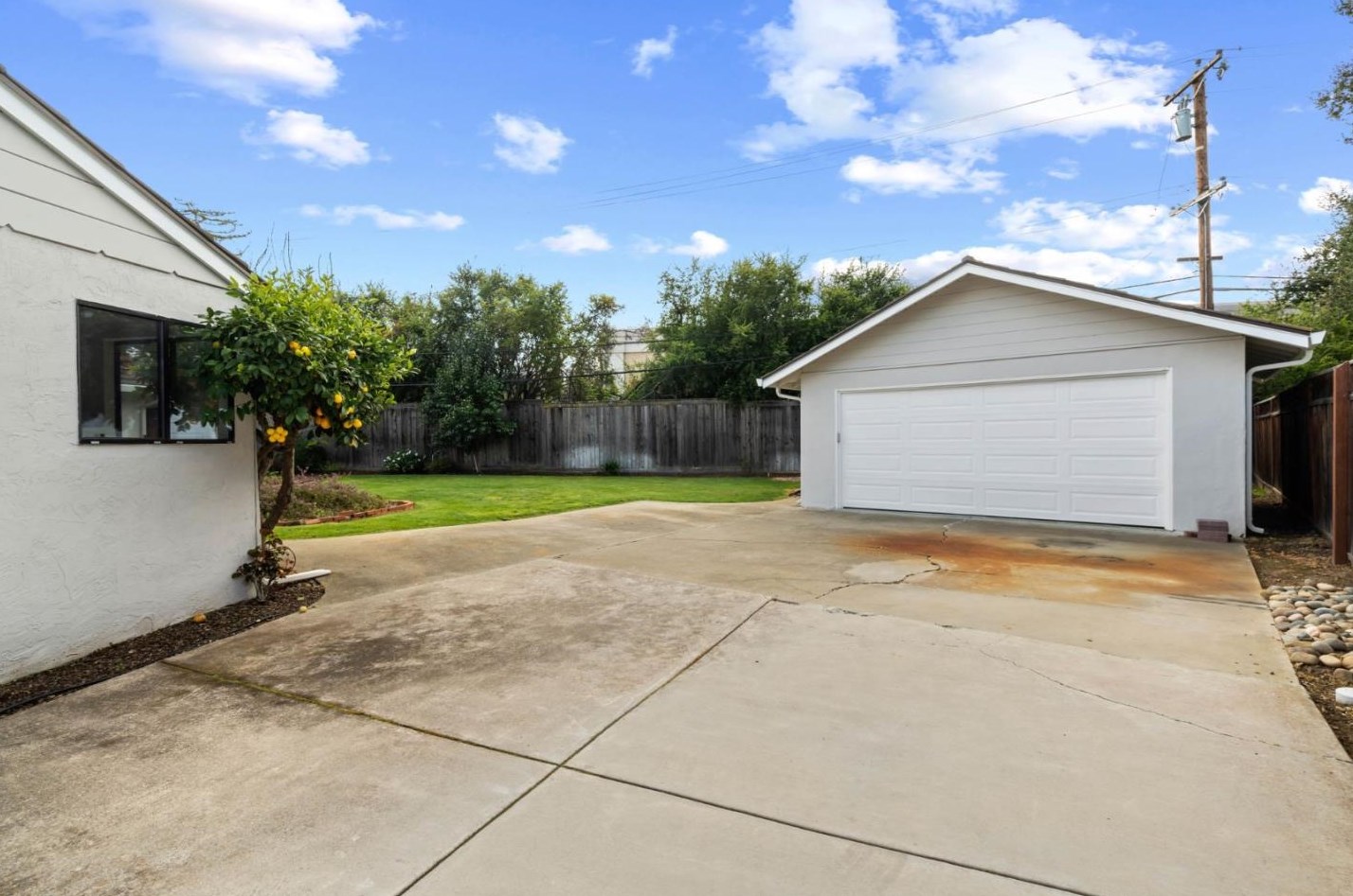 1980 Alford Ave, Los Altos CA  94024-6902 exterior