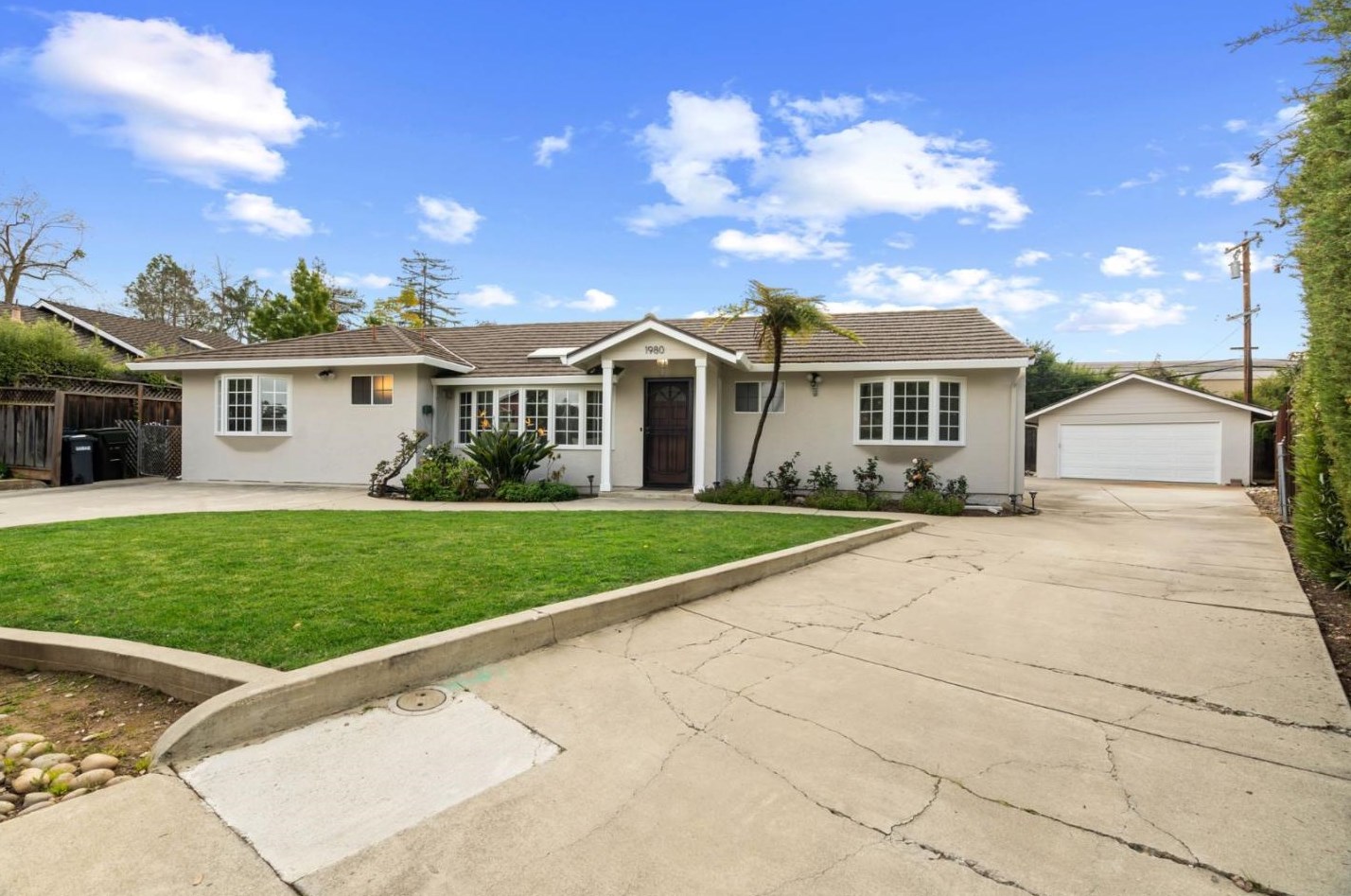 1980 Alford Ave, Los Altos CA  94024-6902 exterior