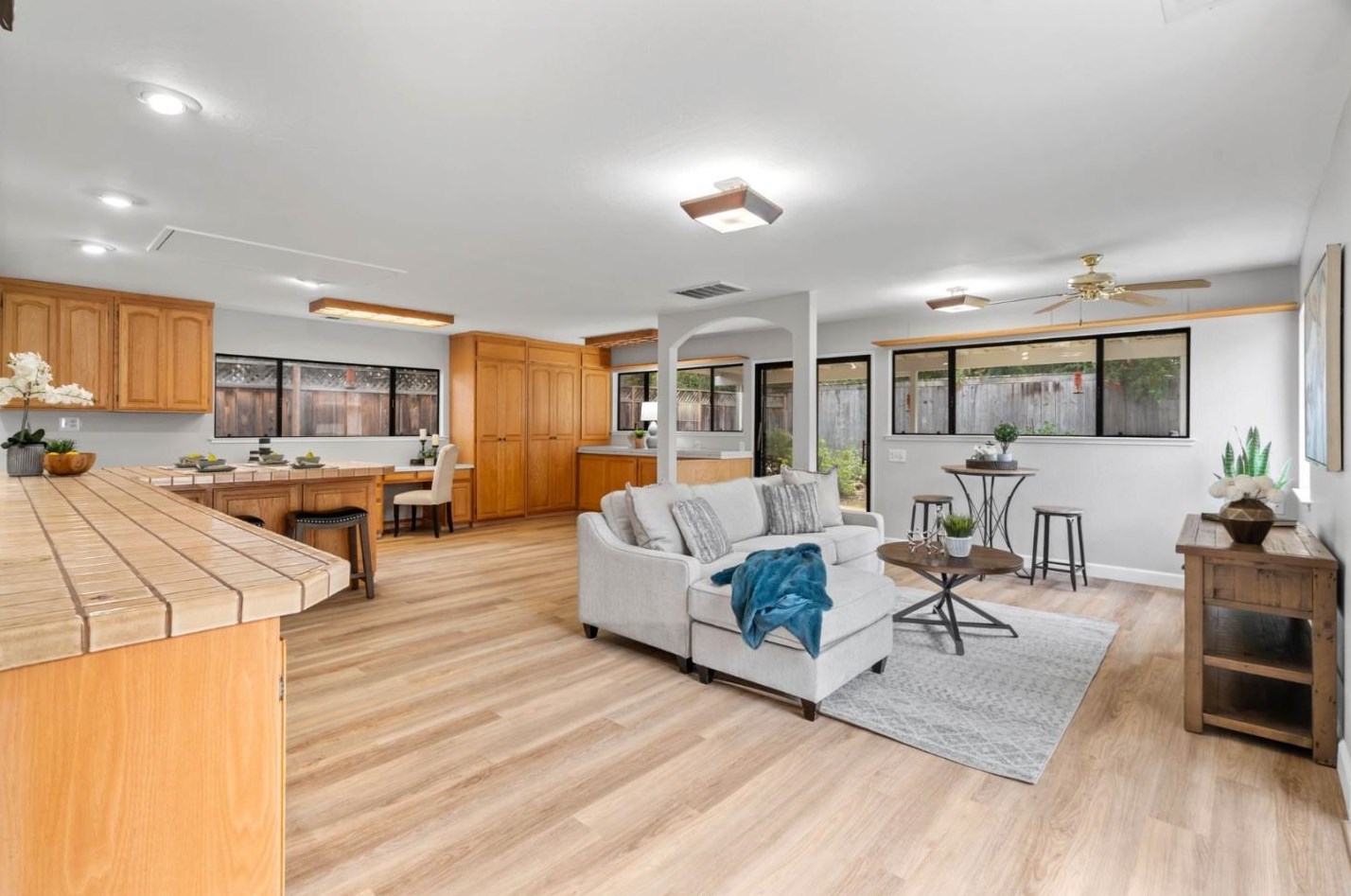 1980 Alford Ave, Los Altos CA  94024-6902 exterior