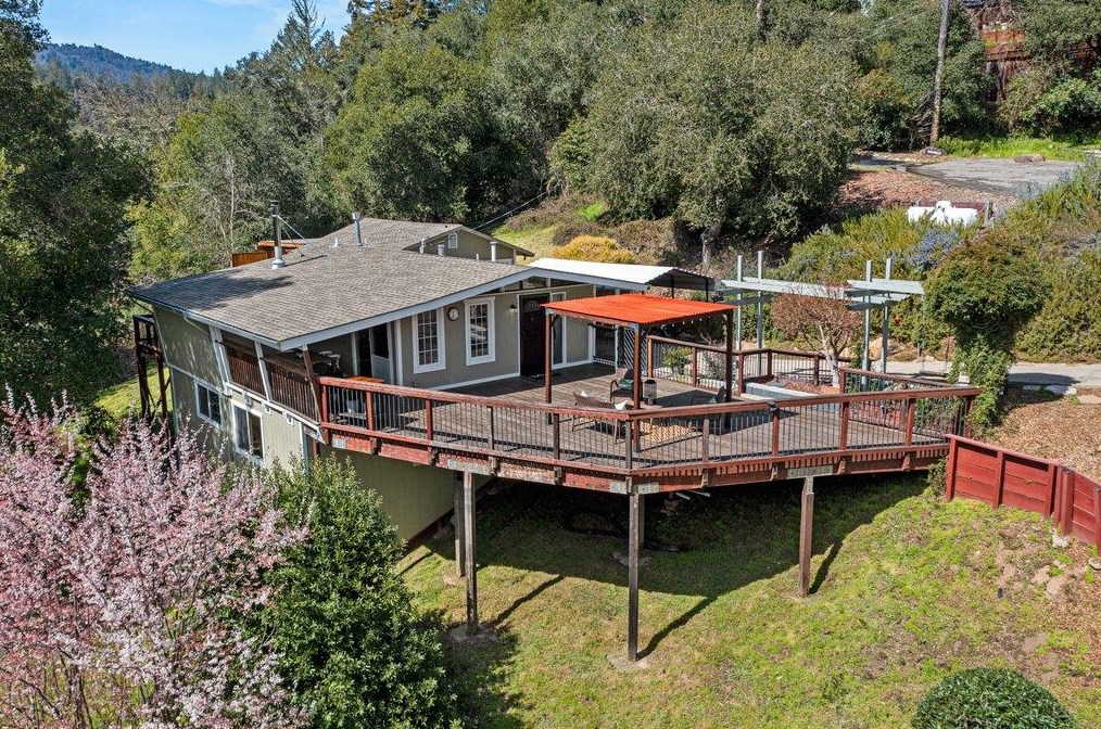 155 View Dr, Big Basin, CA 95006