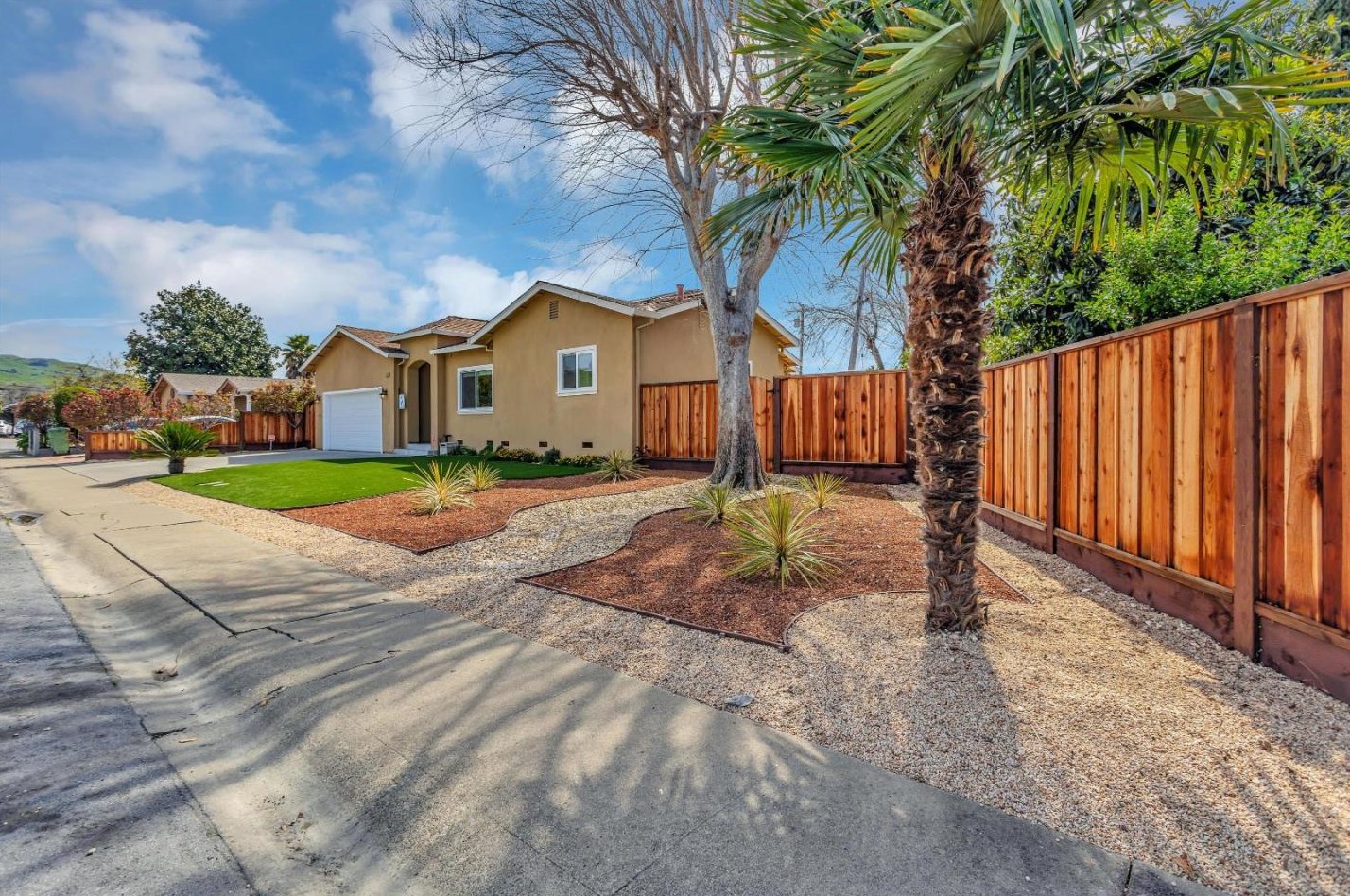 1450 Mercury Ct, Milpitas, CA 95035-5921