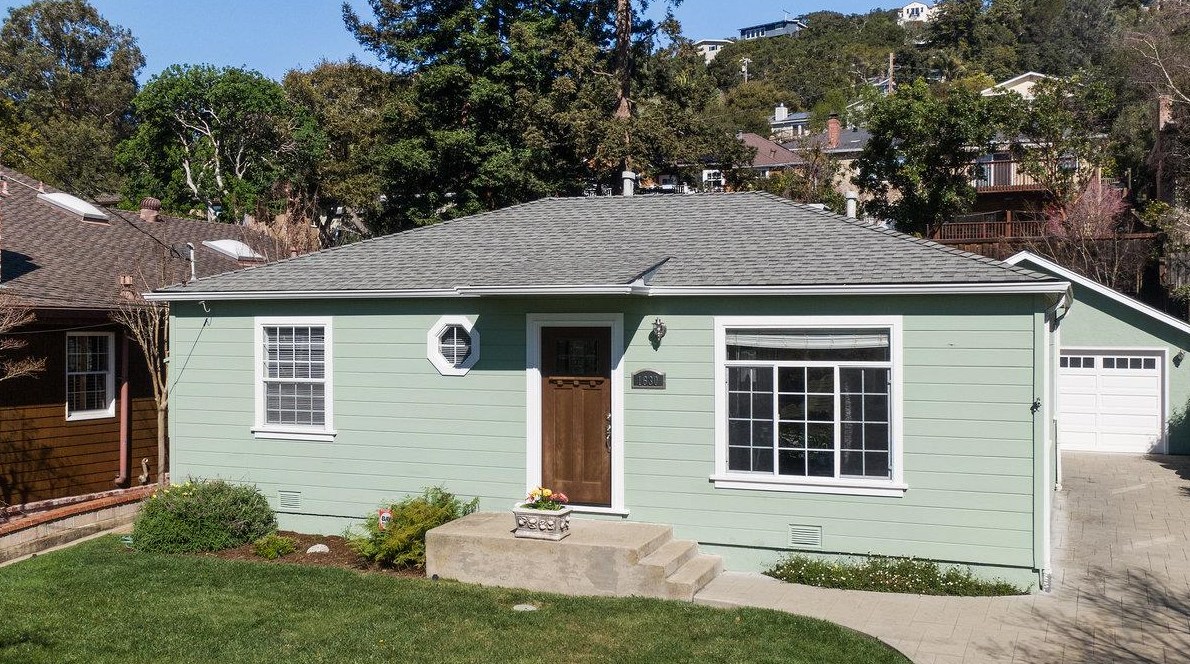 1630 Fairway Dr, Belmont, CA 94002