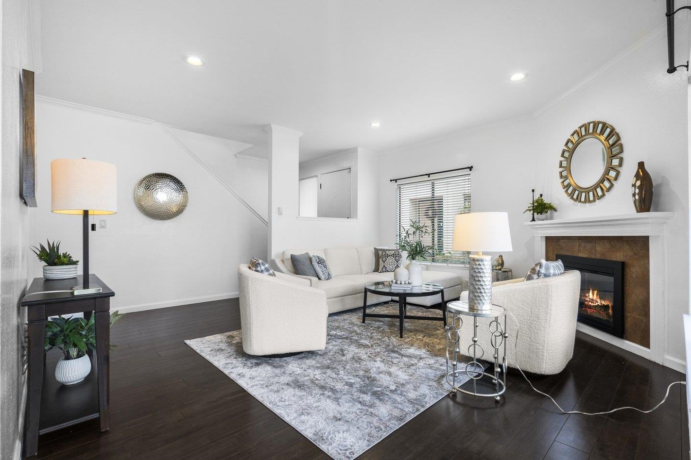 2325 Armada Way, San Mateo, CA 94404-1526