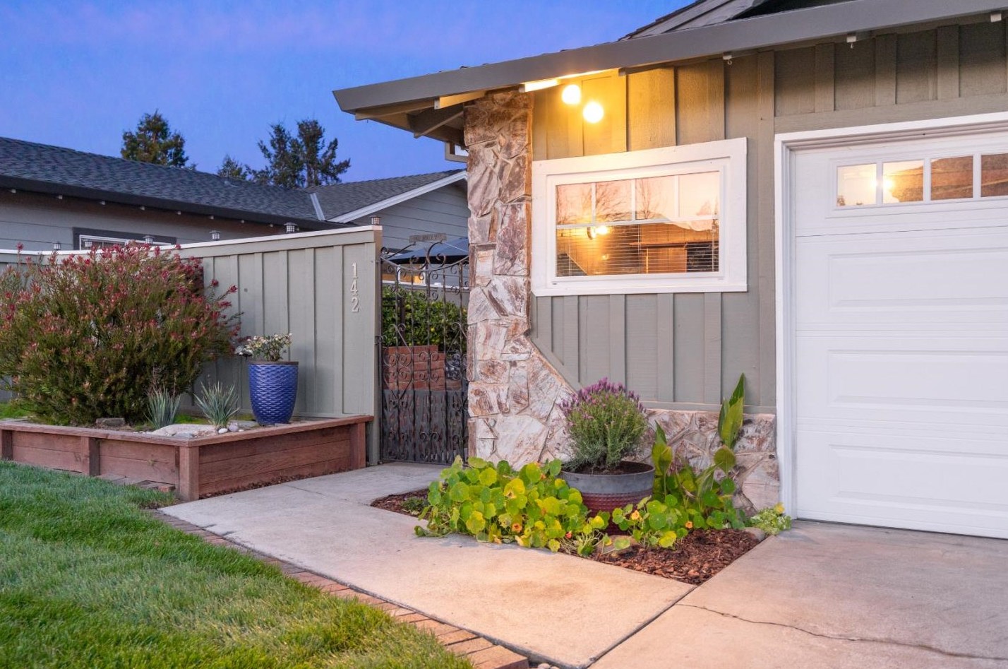 142 Molly Way, Santa Cruz, CA 95065