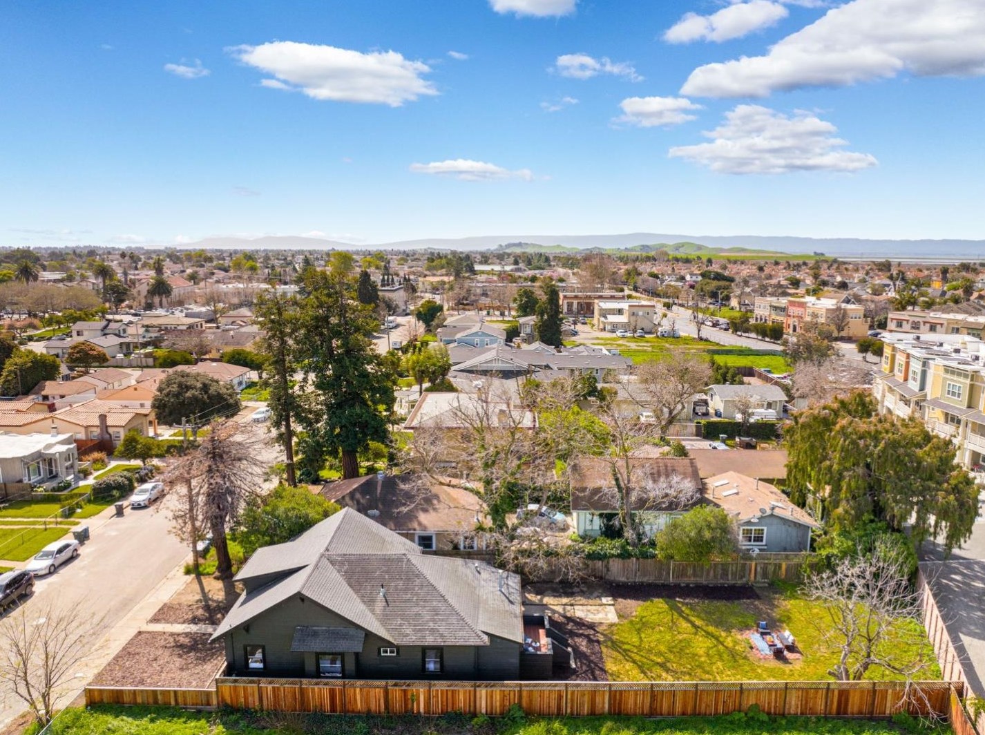 30803 Vallejo St, Union City CA  94587-1601 exterior