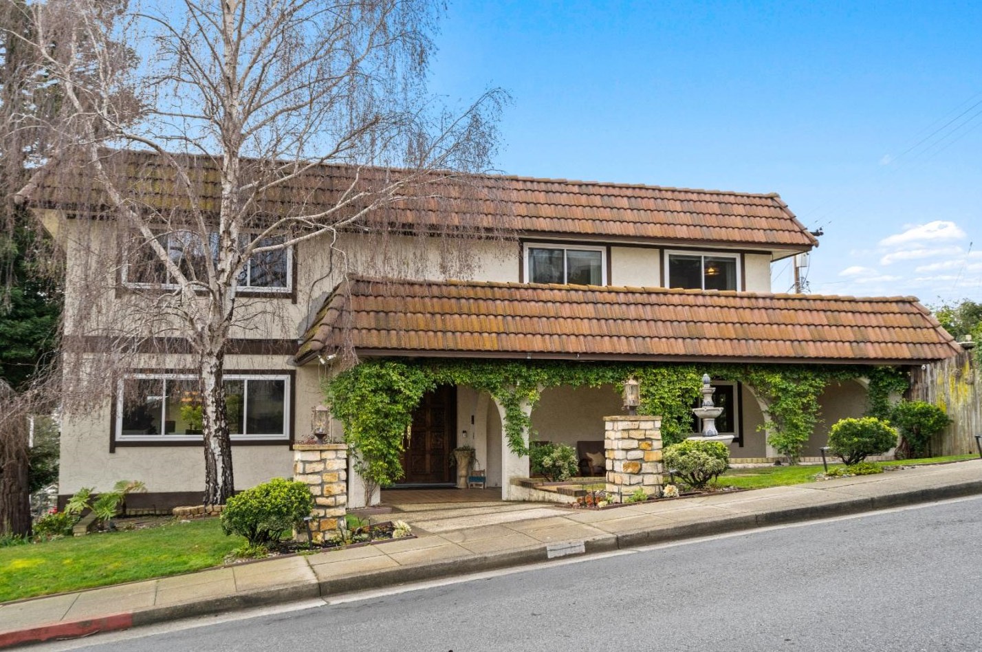 799 Sequoia Ave, San Mateo, CA 94403-2641