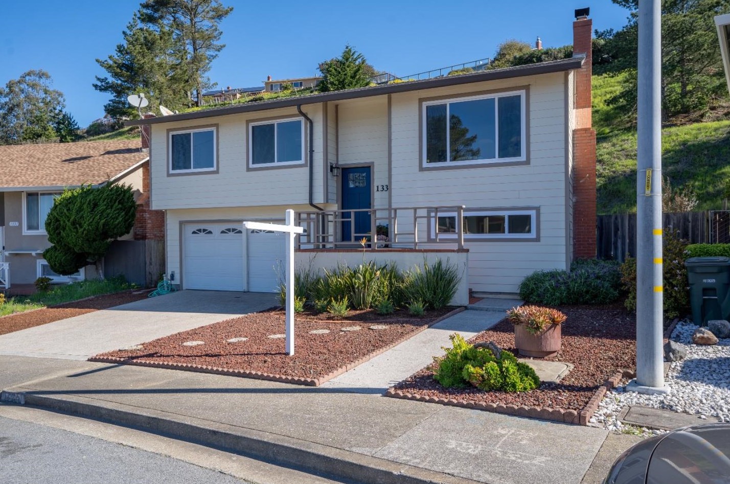 1335 Aspen Dr, Pacifica, CA 94044