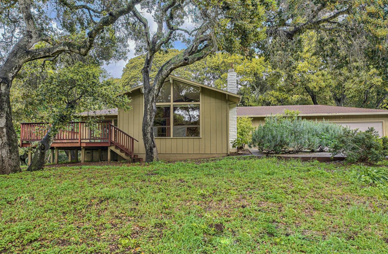 8 Country Club Dr, Tassajara Hot Springs, CA 93924-9532