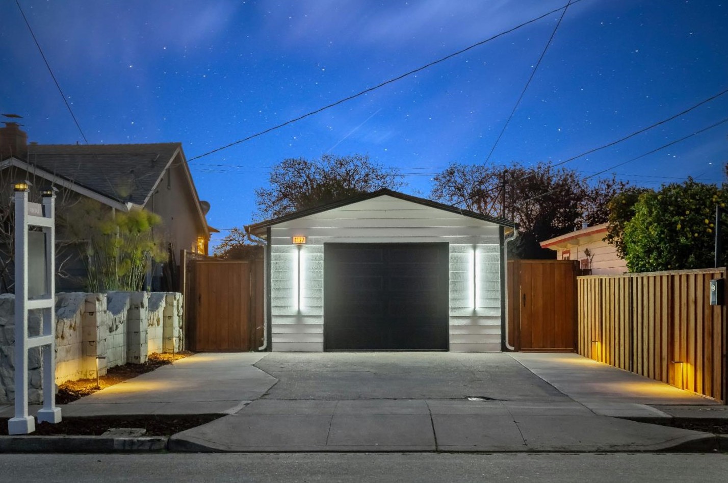 1127 Carlton Ave, Menlo Park, CA 94025