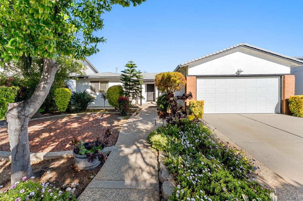 685 Faraone Dr, San Jose, CA 95136-1812
