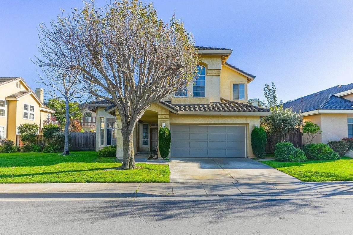 17574 Winding Creek Rd, Salinas, CA 93908